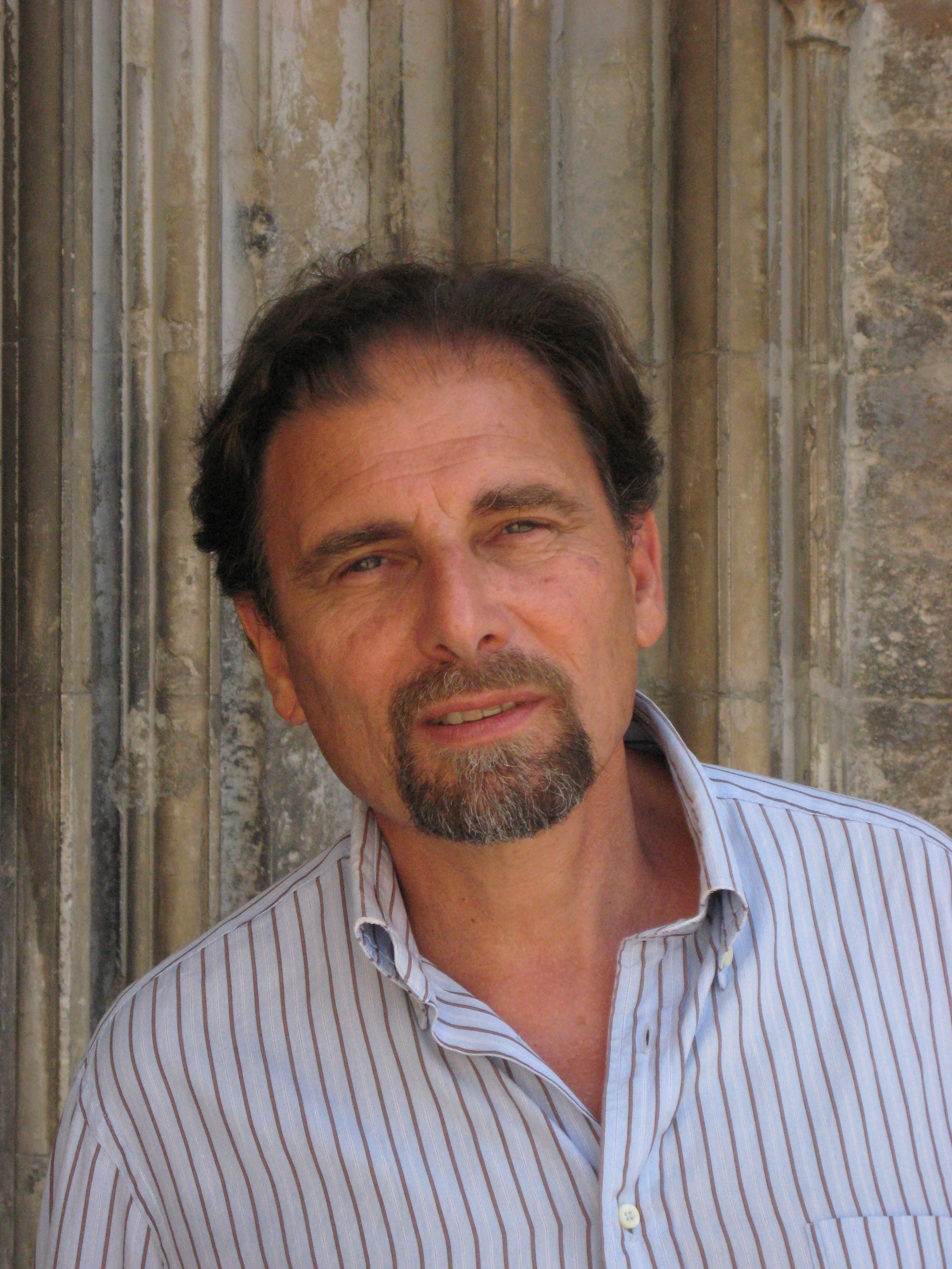 Luigi Tassoni: „Cercetare şi creaţie, acesta este rolul literaturii şi al universităţii”/ de Smaranda Bratu Elian