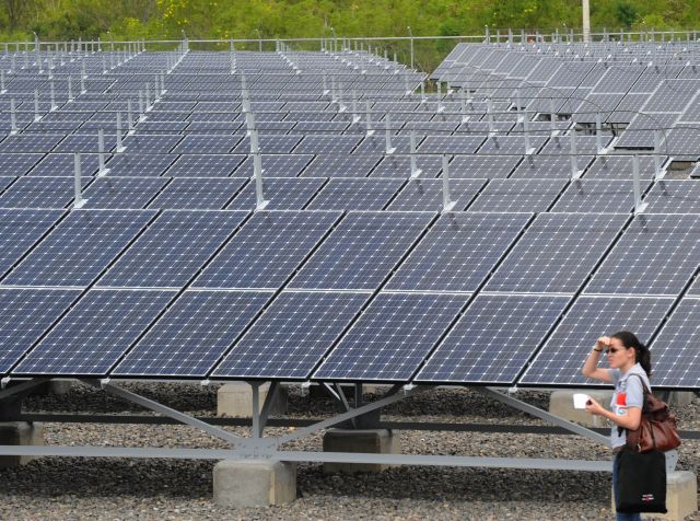 Energia solară va produce în 4 ani mai mult decât centrala nucleară de la Cernavodă 