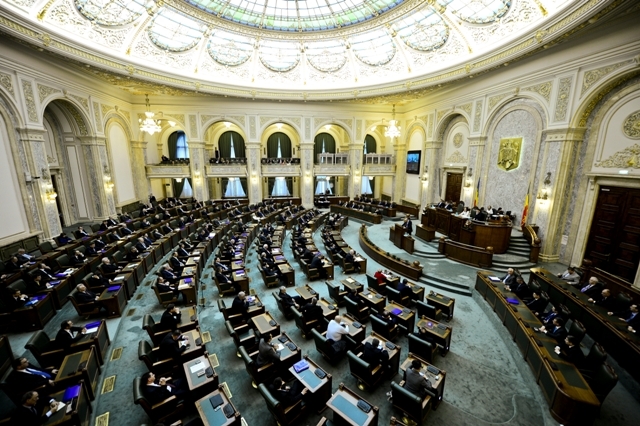 Cine sunt şefii de comisii economice din Parlament, cei care îl vor vota pe „viitorul Isărescu“ şi vor decide membrii Autorităţii de Supraveghere Financiară