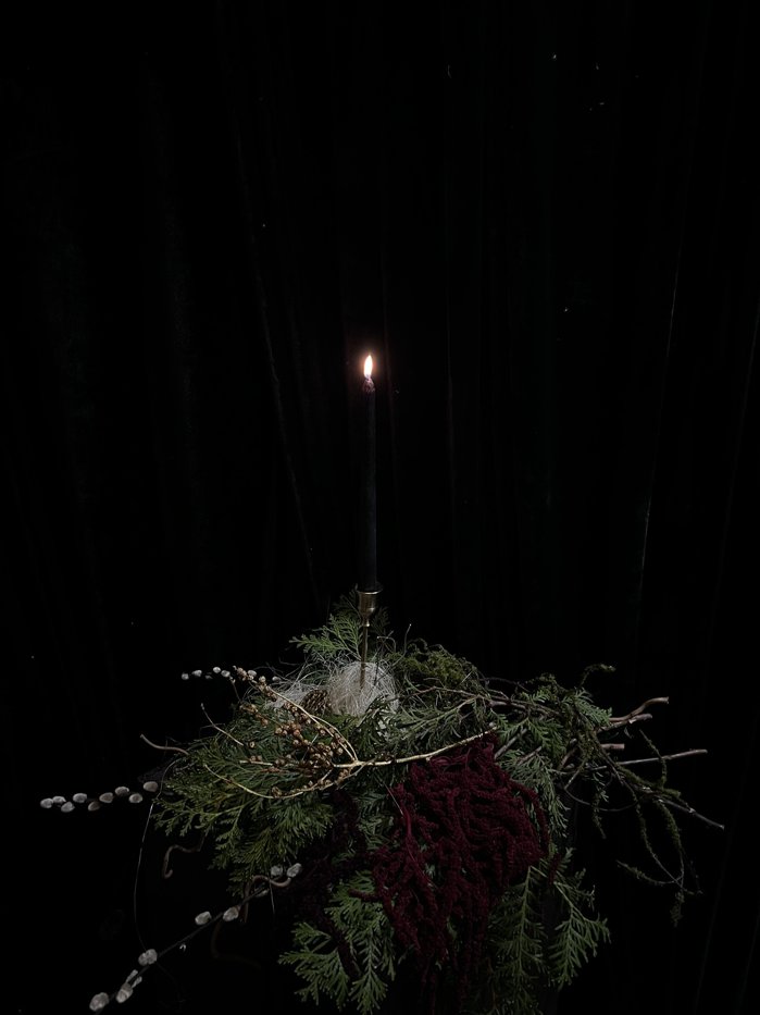 Cum pot sărbătorile să spună şi alte poveşti. ORZ Lab: Pentru noi, un eveniment de iarnă nu înseamnă «mult» sau «strălucitor», ci contemporan, esenţial, coerent. Un vizual plăcut, clar